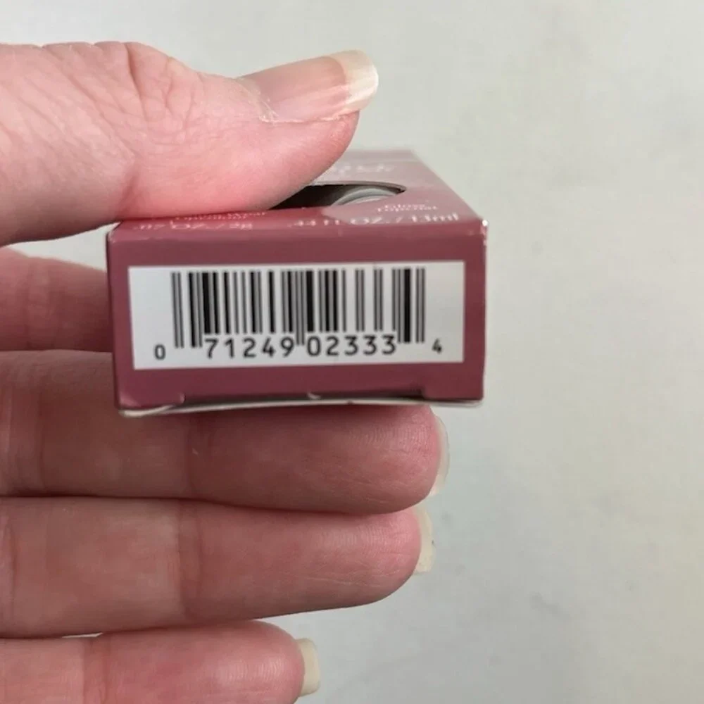 NEW L'Oréal Endless Kissable ShineWear Lip Duo 535 Berry Irresistible